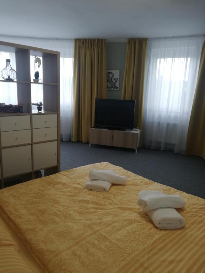 Apartment Mymara No3 เบเชนยอวา ภายนอก รูปภาพ